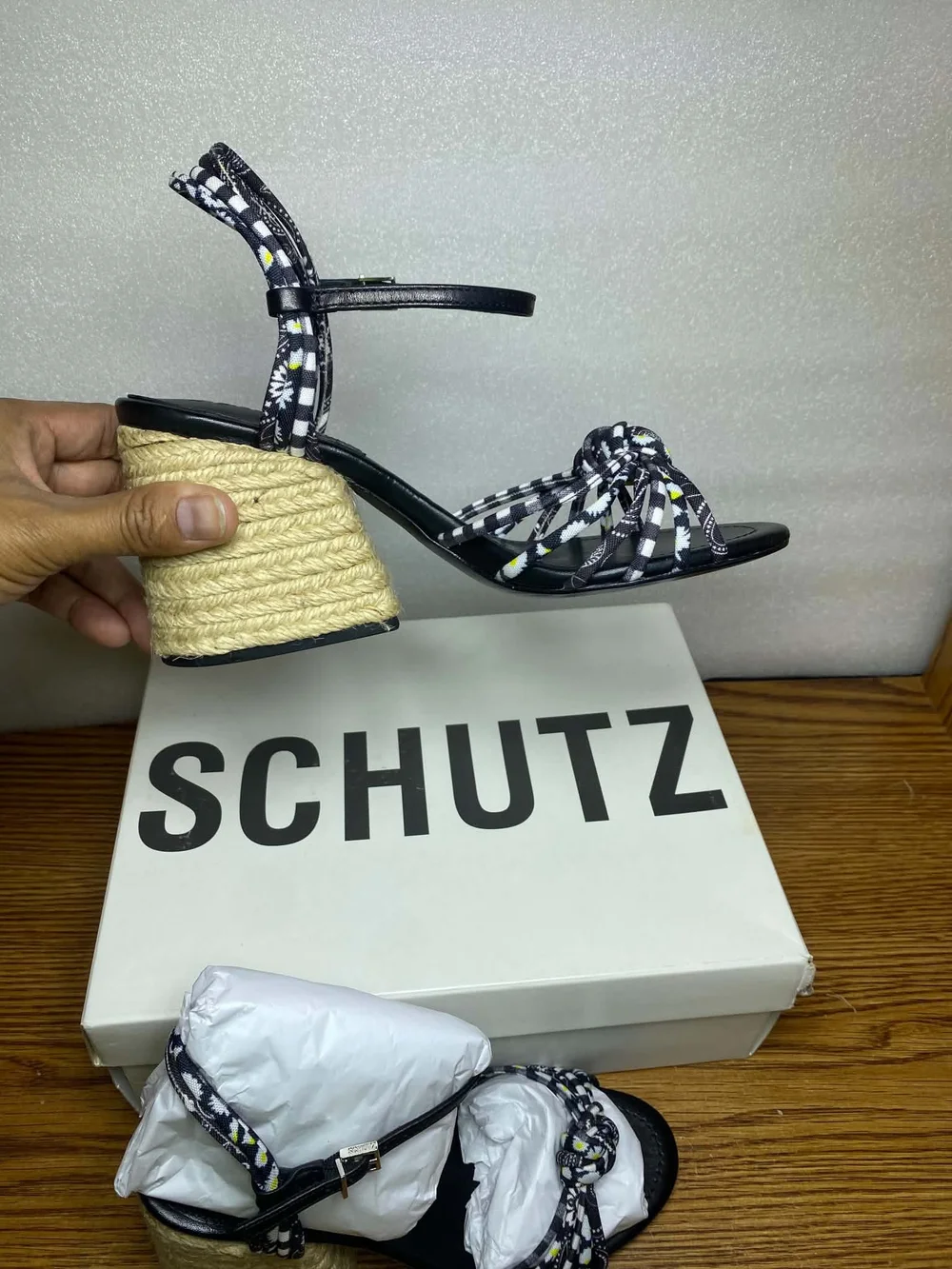 Schutz Womens Dahira Black Gingham Daisy Print Espadrille Block Heel Sandals 7
